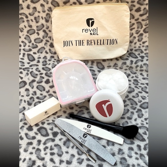 Revell Other - Revel Dip nails 8-piece tool set (application/removal)